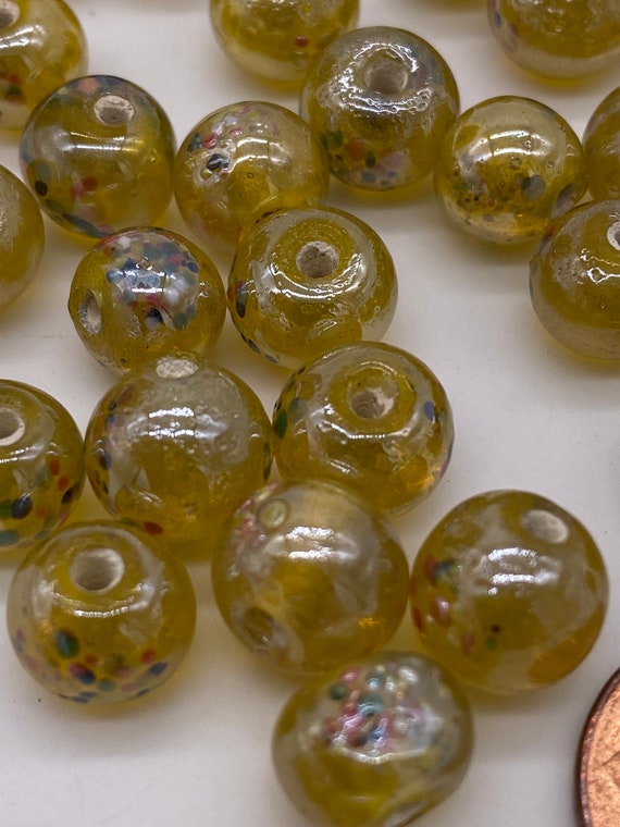 Lot De Perles En Pâte De Verre Jaune - Triangles Opaques Et Translucides, Fait Main Inde