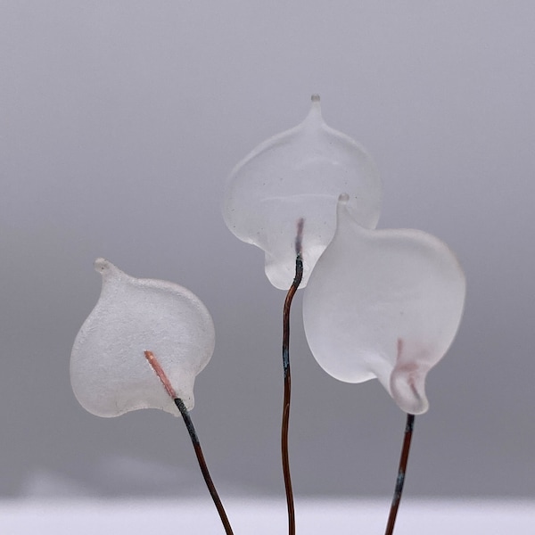 Rare Venetian glass lily. 9mm. Frosted Clear. 1920's ( 10 pieces per price)