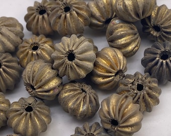 Vintage ribbed brass saucer bead. 6mm Length, 8mm Wide, (30 pieces per price)