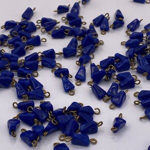Vintage connecter nugget shaped beads. Acrylic. Blue. 9mm ( 20 pieces per price)