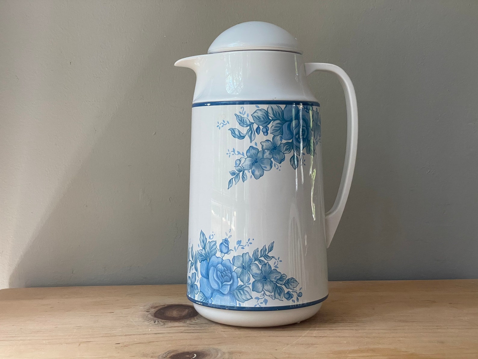 Vintage Retro Küche Wunderschöne blaue Rosen auf weißer | Etsy