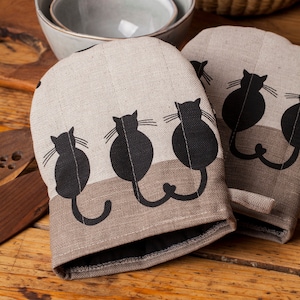 Kitchen glove, Black cats design, Gift for woman, Christmas gift, Housewarming gift, Gift for cats lovers, Funny cooking apron