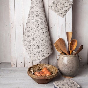 Linen/Cotton Kitchen towels,Sheep tea towels, Farm house kitchen, Housewarming gift, Woman gift, Cute farm animals
