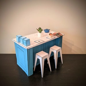 Maßstab 1:6, Miniküche Insel, Puppenhausmöbel, druckbare Miniatur, herunterladbare, modernes Mini, Modepuppenmuster, Minischränke