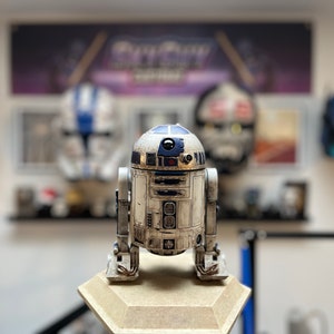 Star Wars R2-D2 - 1:1 Scale - 3D Printed-comes as Shown Star Wars R2-D2 - 1:1 Scale - 3D Printed-comes as Shown