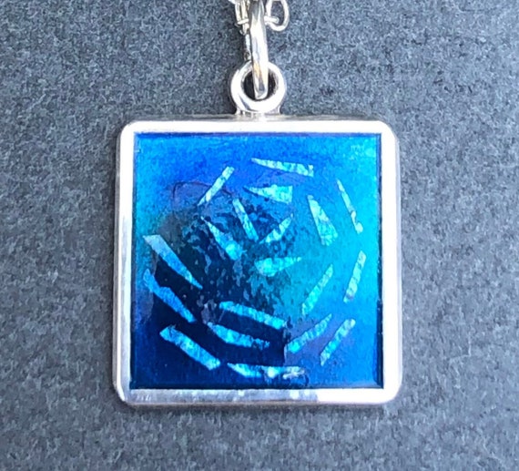 Fish shop jewellery enamel