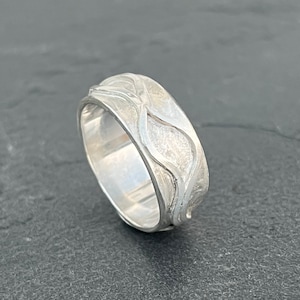 Silver Waves Ring, wave band, wavy silver ring, 8mm wide ring, wedding band, unisex ring, silver sea ring, ocean ring, silver band,