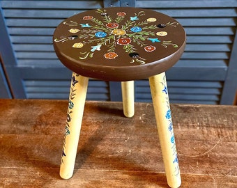 Vintage Hindelooper stool - plant table