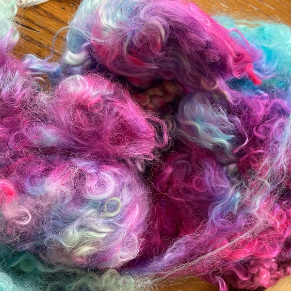 50g hand dyed Cotswold x Wensleydale fleece from Millie.