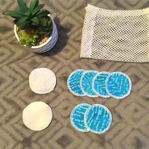 Toallitas faciales reutilizables con tela vegana de tinte azul y bolsa - Ecológicas