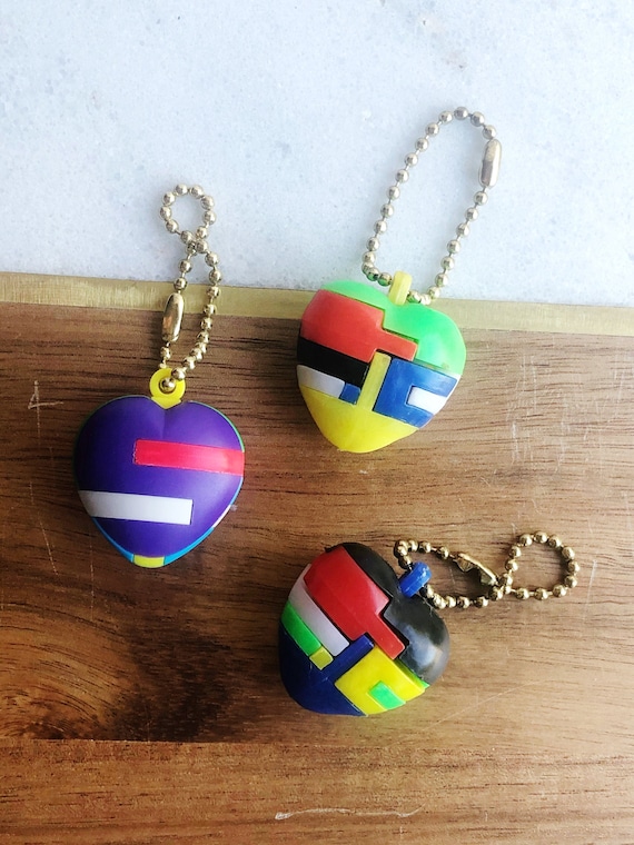 Vintage 1960s Gumball Machine Toy Heart Puzzle Key