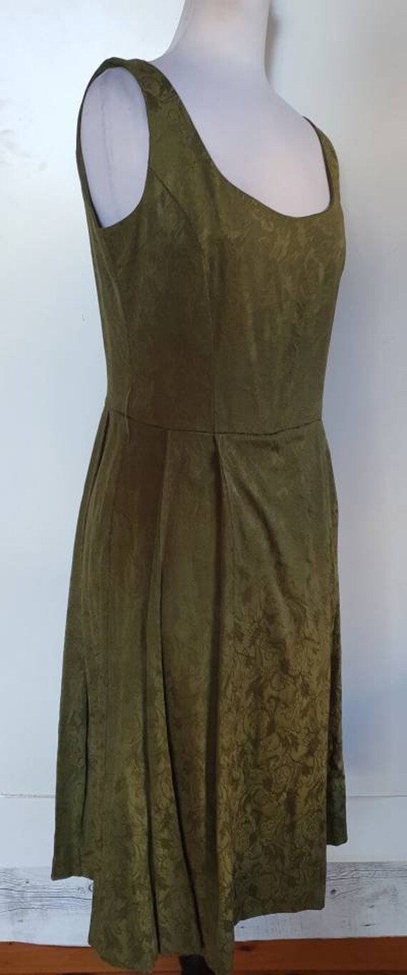 Vintage DIANA FERRARI Green Damask Sleeveless Dre… - image 2