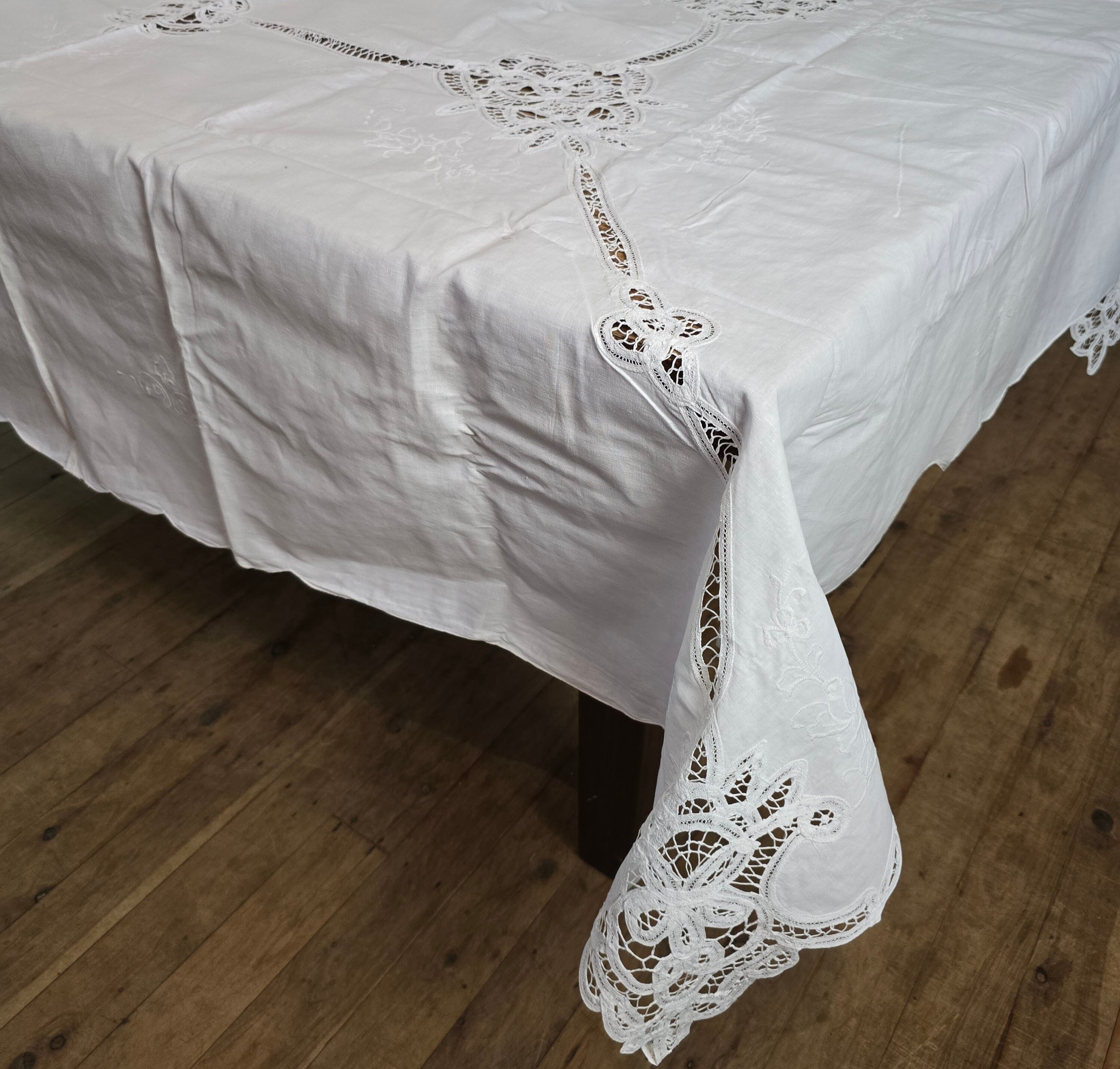 OLELY Tovaglia Rotonda In Pizzo Nero Vintage 152 Cm – Ricamo Floreale Boho Shabby Chic Per Matrimonio, Halloween, Cene - 4