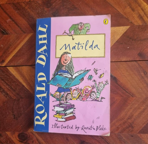 Vintage Childrens Books Matilda Roald Dahl 1988 Soft Cover Puffin Edition 