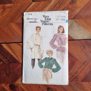 VOGUE Vintage Pattern 7779 Womens Top and Tunic Size 12
