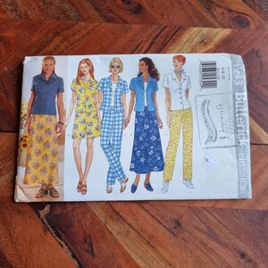 BUTTERICK Muster 4943 Damen Top, Rock, Shorts und Hose Gr. 6-8-10