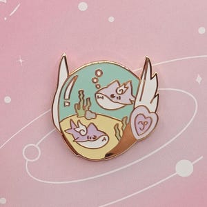 Juno Shark Helmet | Overwatch 2 Enamel Pin