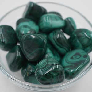 Malachite Tumble Medium Stone