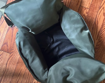 small pet waterproof pet carrier