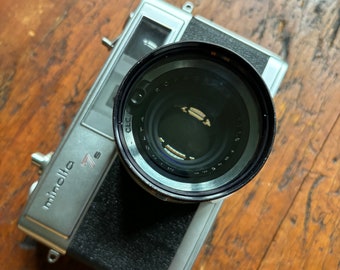 Minolta Hi-Matic 7s film camera