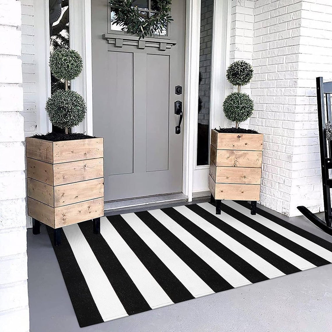 black and white stripes rug
