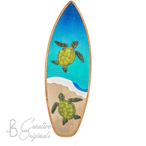 Handmade Turtle Surfboard Wall Art: Coastal Beach Decor
