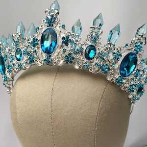 Couronne en cristal bleu, diadème en cristal bleu, couronne de reconstitution historique, couronne bleu princesse, couronne renaissance