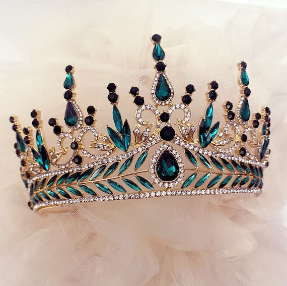 Emerald crown on sale