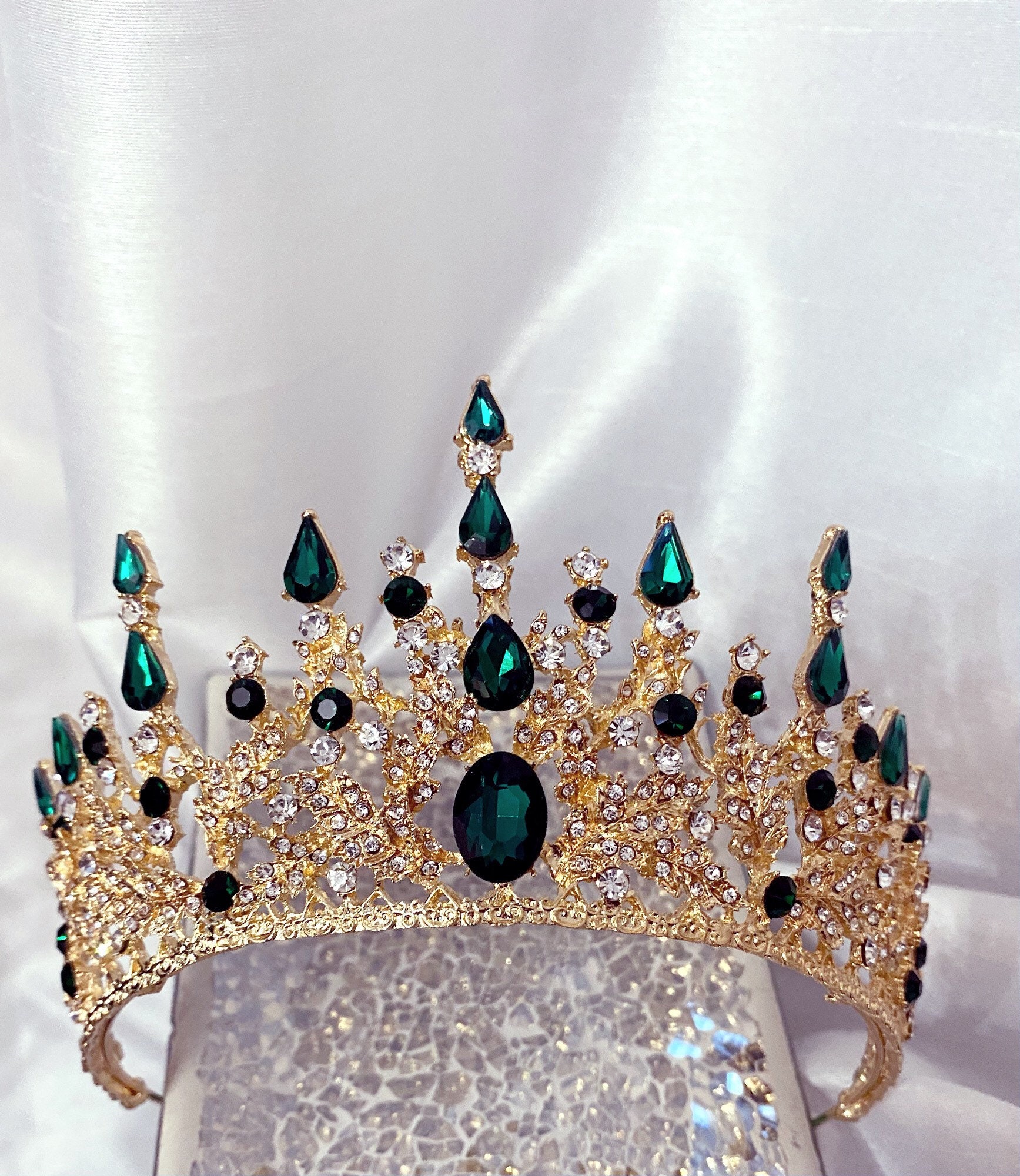 Vintage Handmade Crown, Emerald Crystal Crown, Victorian Tiara, Copper Crown Green Tiara, Victorian Crown,emerald Green Gold Tiara, Green  main image 3