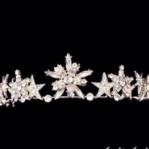 Tiara de estrella plateada, corona celestial, tocado de cristal de estrella, tocado de estrella de novia, corona de estrella, tiara de estrella de cumpleaños