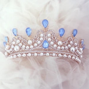 Victorian crown,pearl gold tiara, Vintage inspired crown, bridgerton crown, blue crown, pageant bridal pearl gold crown. renaissance crown