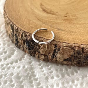 Bijou minimaliste en forme de conque • Bijou de conque en argent sterling