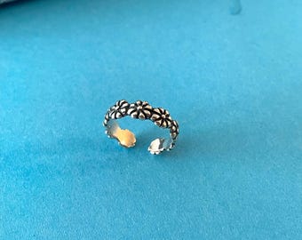 Adjustable Sterling Silver Flower Toe Ring