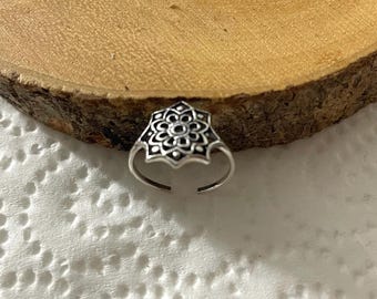 Sterling Silver Flower Toe Ring: Adjustable Pinky Ring