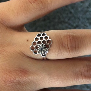 Sterling Silver Ring - Bee and Honeycomb