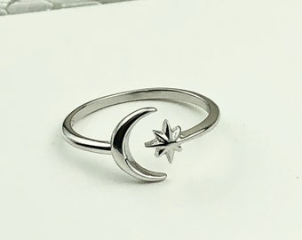 Moon and Star toe ring • 925 sterling silver toe ring • Adjustable Toe Ring • Solid Toe Ring •Little Finger Ring • Pinky Ring • Knuckle Ring