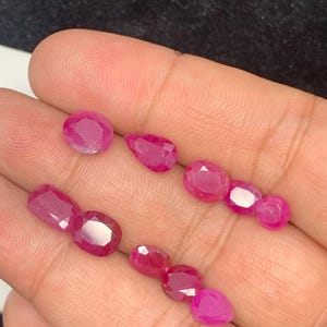 18,55 karaat onbehandeld roze-paars robijnpakket uit Afghanistan