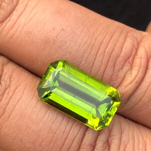 Outrageous Custom Emerald Cut Pakistani Peridot, Loose Gemstone, August birthstone, for Jewelry Making, Size: 16.2x9.2x6.5 mm, 9.20 carats