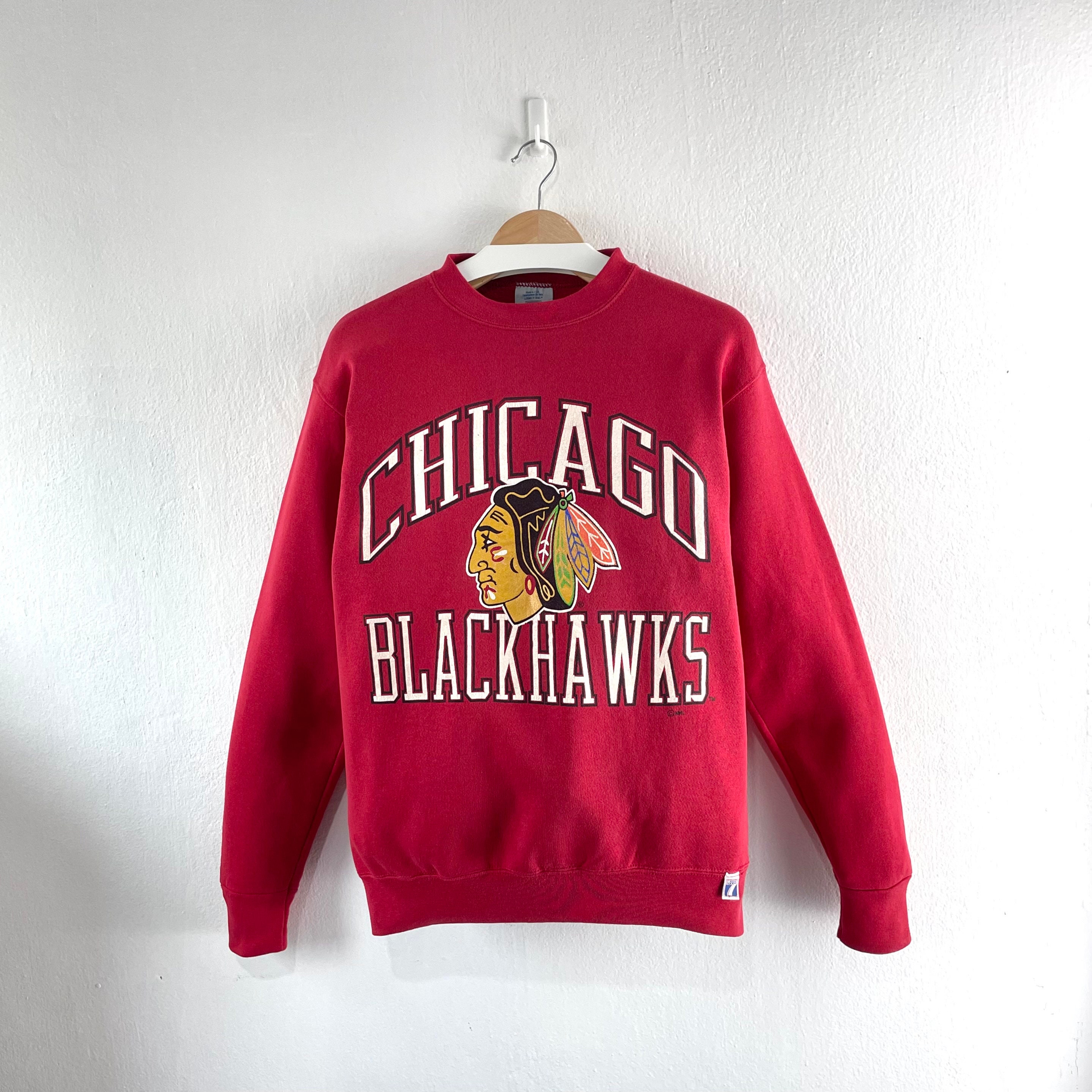 CustomCat Chicago Blackhawks Skull Retro NHL Crewneck Sweatshirt Ash / XL