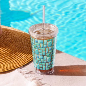 グリーンブルーの幾何学模様のプラスチックタンブラー、抽象的なティールカラーのタンブラー、夏色のコーヒータンブラー、クールな夏のタンブラーギフト