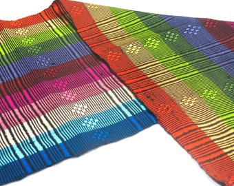 Langer Regenbogen Seidenschal, Wunderschöner handgewebter Schal für Mädchen, unikat gestreifte Stola, Geburtstagsgeschenk für Sie