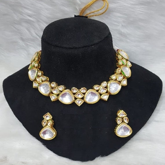 Simple kundan deals set