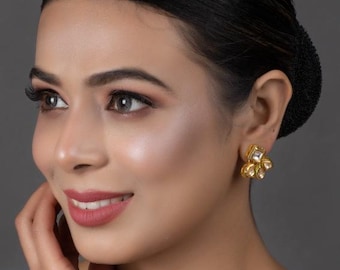 Kundan-oorknopjes: Indiase goudkleurige sieraden