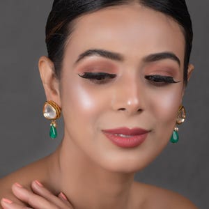 Gold Kundan Ohrstecker: Indische Perlentropfen Schmuck