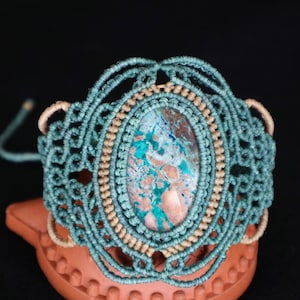 Macramé armband met chrysocolla "pauw", turkoois, vintage, hippie, bohemian, elf sieraden
