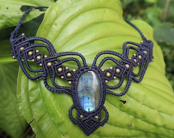 Dunkelblaues Makramee Collier mit Labradorit ,handgearbeitete Kette, Heilstein, Fantasy, Feen, Macrame Choker, Feen Kette