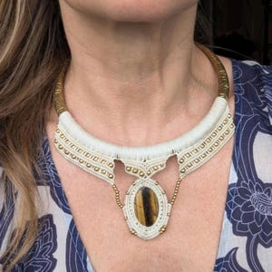 Choker with tiger eye, macrame choker healing stone, Goa, elf jewelry, Wicca, ethno choker, tribal, brass hoop with macrame, festival