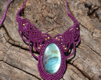 Makramee Kette mit Labradorit in Violett - Handgefertigter Fantasy Schmuck - Heilstein Kette - Edler Fee Choker - Boho Geschenk für Sie
