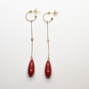 Gold earrings, 18kt yellow gold with diamonds and red onyx earrings, long earrings, dangle earrings, diamond earrings, dangle drop earrings