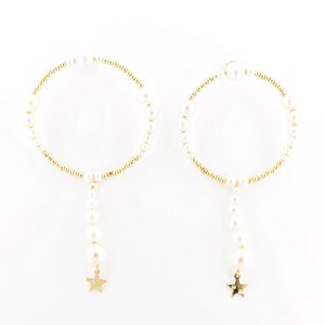 Pearl hoops earring, hoop earrings with gradient pearls, white pearls hoop earrings, wedding earrings, big hoop earrings, bridal earrings